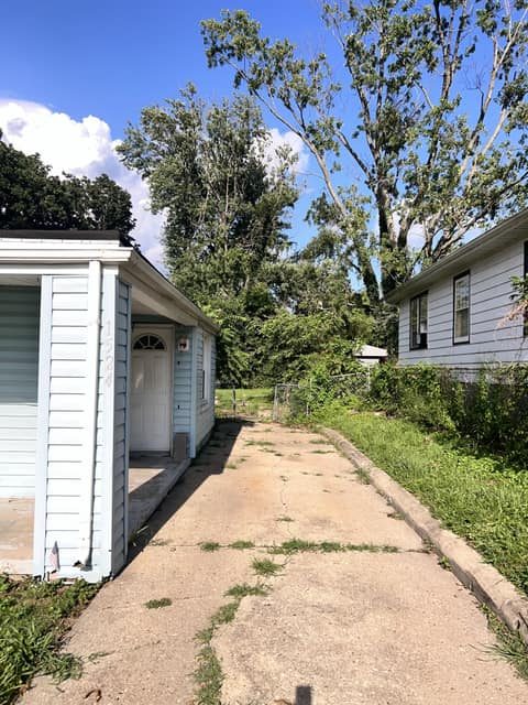 1524 N Summit Ave photo 17