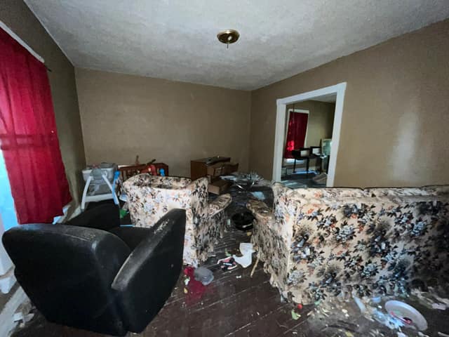 2021 Edwardsville Rd photo 2