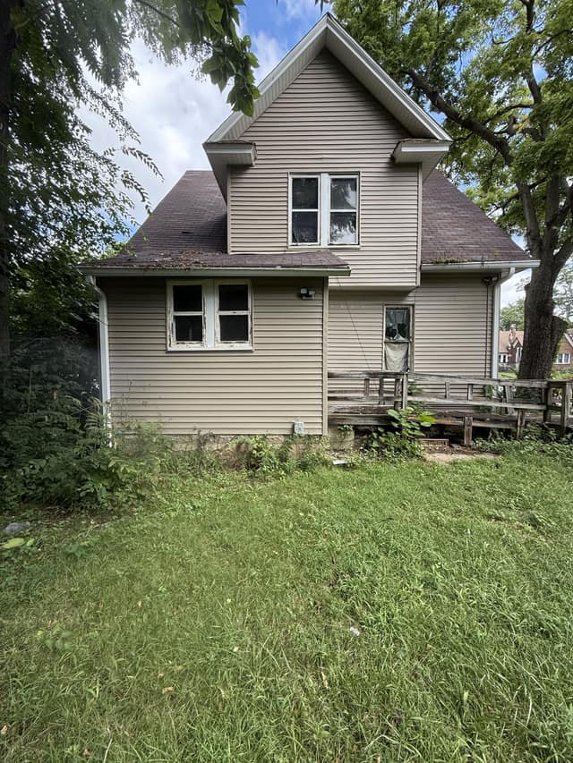 105 N Illinois St photo 5
