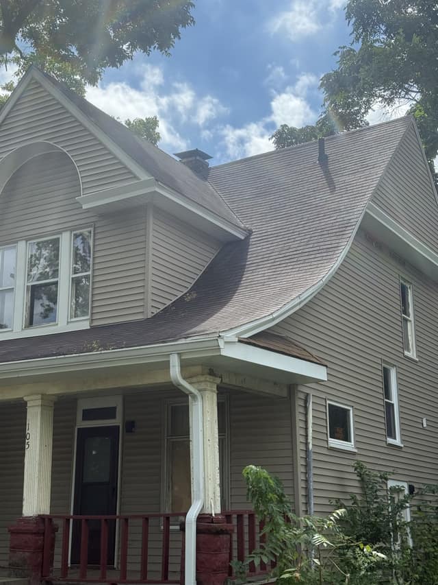 105 N Illinois St photo 31