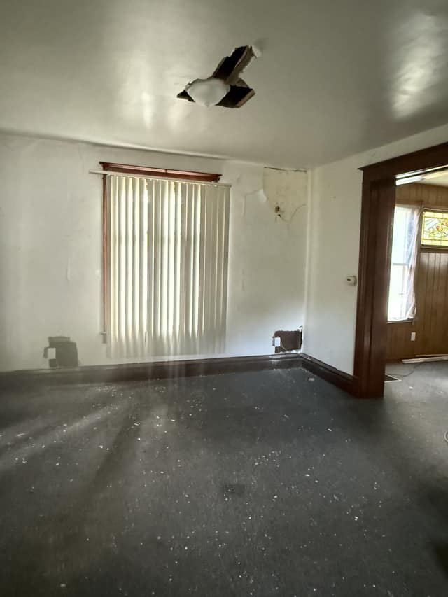 105 N Illinois St photo 38
