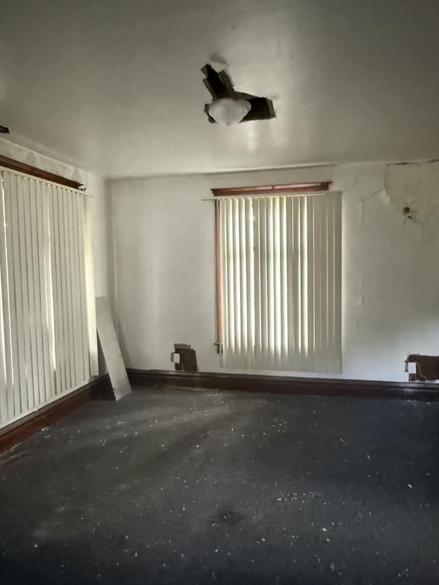 105 N Illinois St photo 47