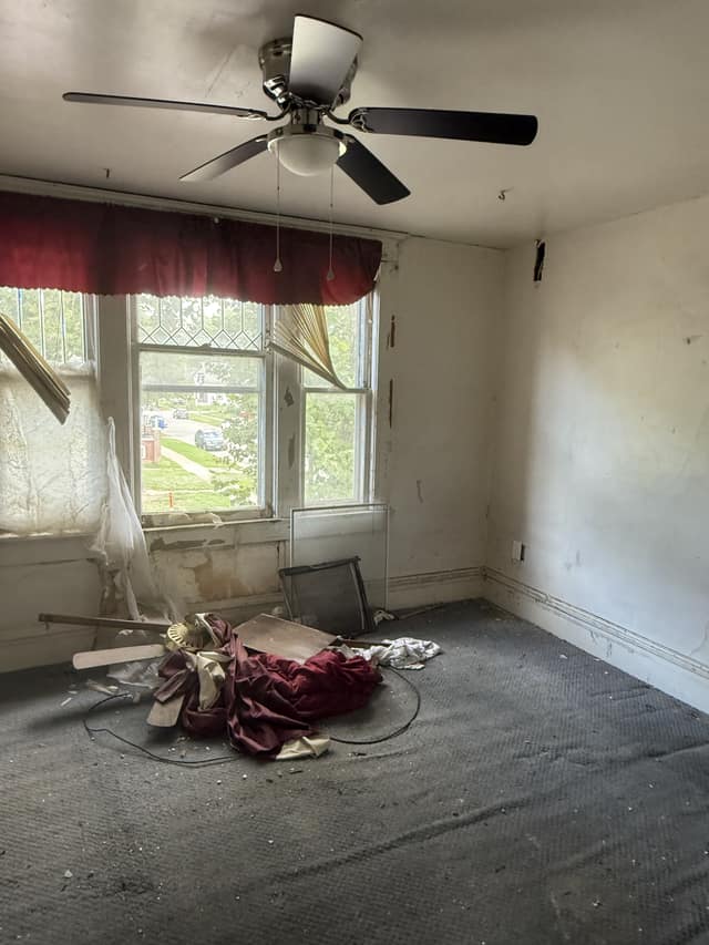 105 N Illinois St photo 54