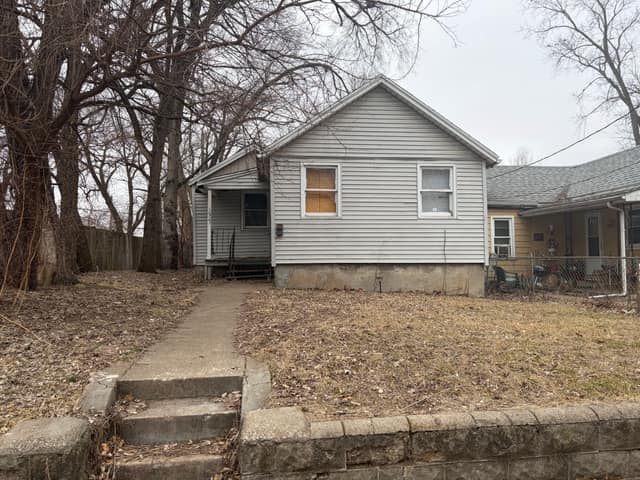 1829 S Stanley St photo 1