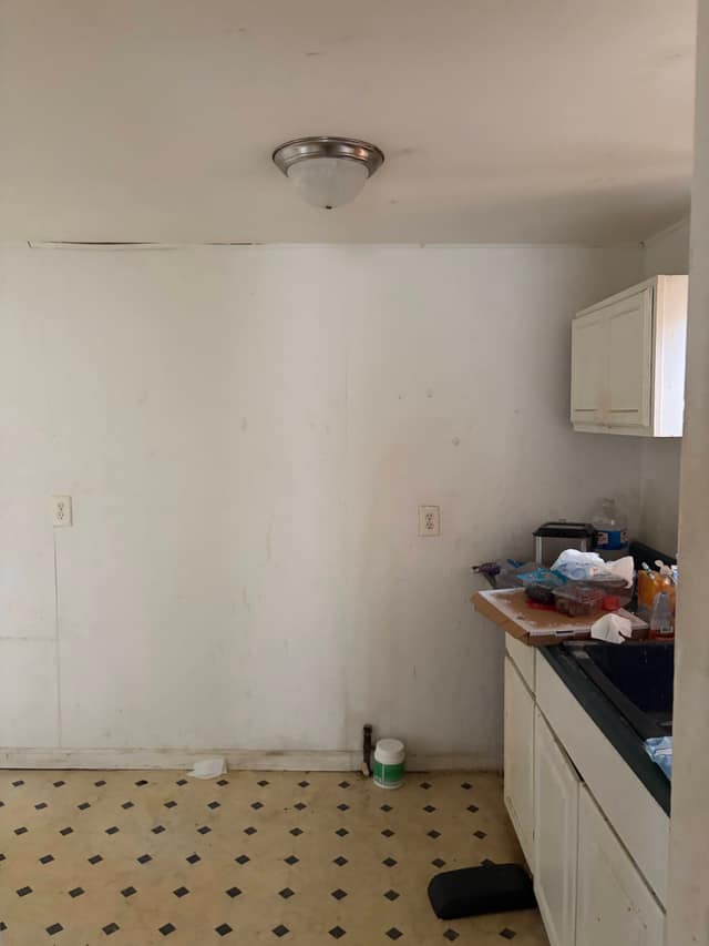 1829 S Stanley St photo 7
