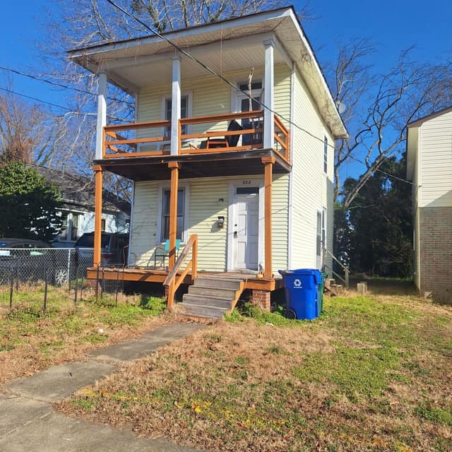 222 Poplar Ave photo 1