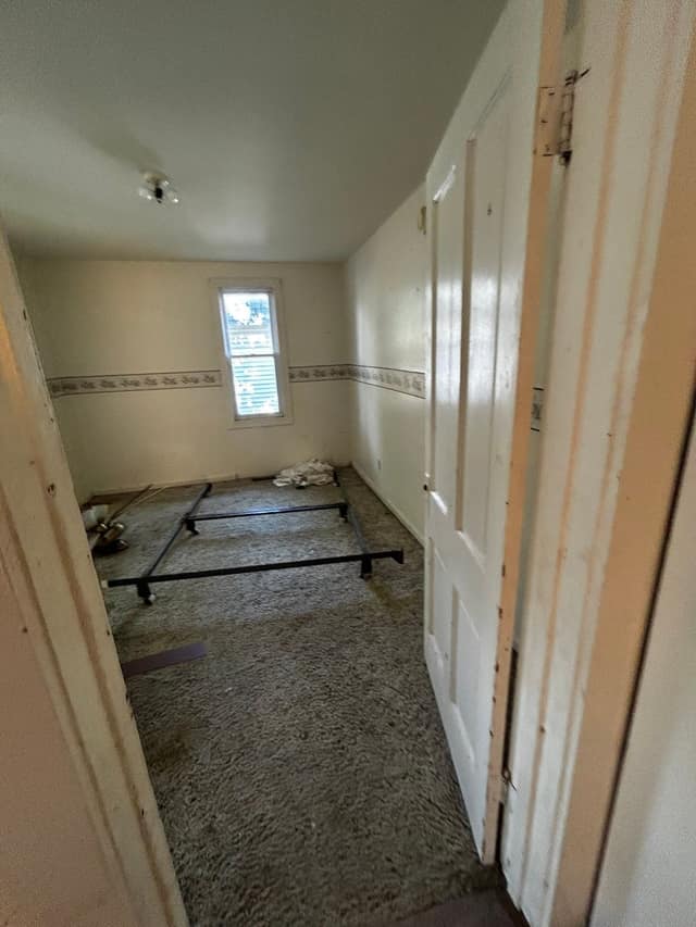 304 N Spruce St photo 9
