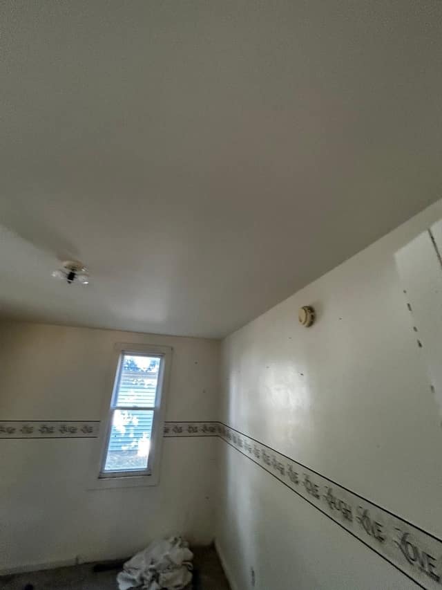 304 N Spruce St photo 12