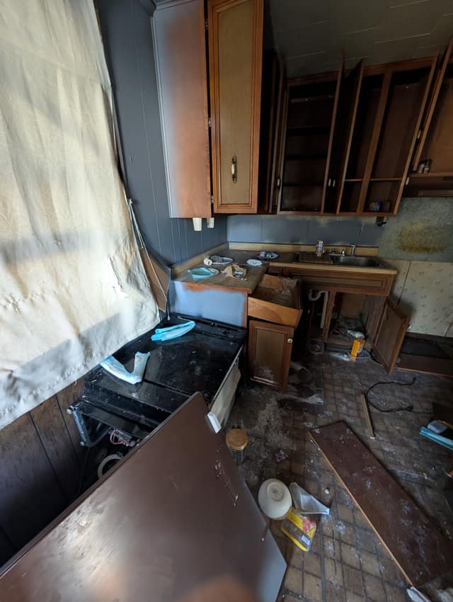 422 S Louisa St photo 18