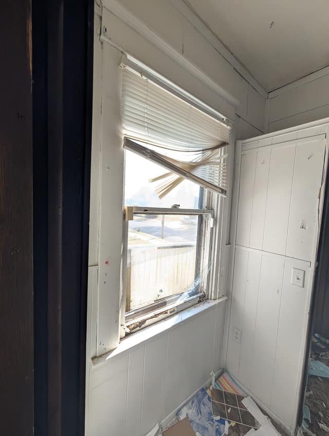 422 S Louisa St photo 20