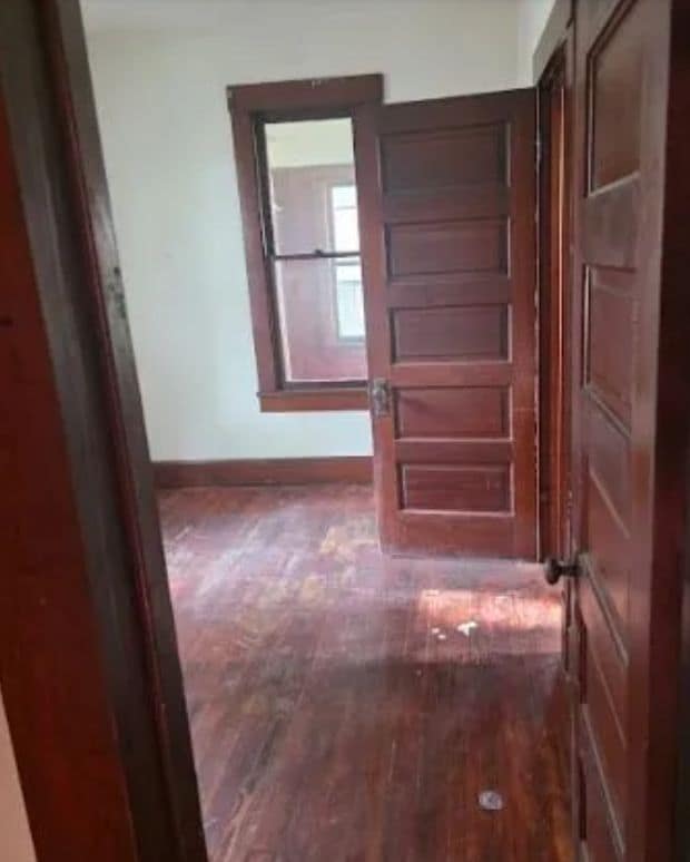 437 W Pierce St photo 5