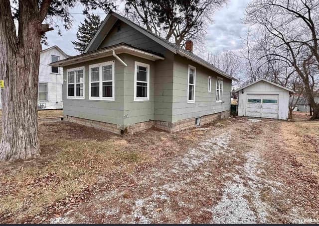 437 W Pierce St photo 8