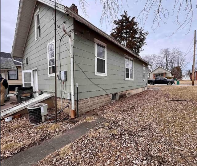 437 W Pierce St photo 10
