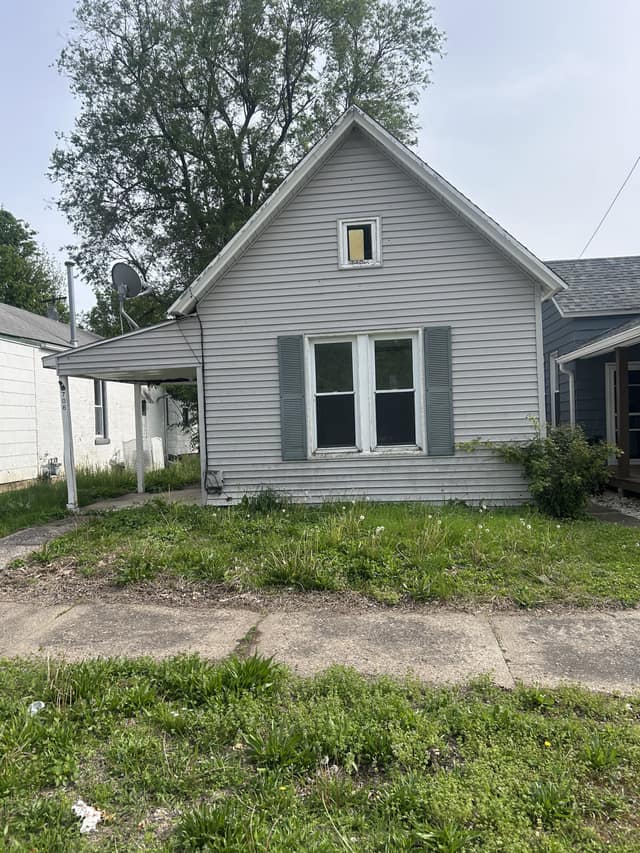 706 Cedar St photo 2
