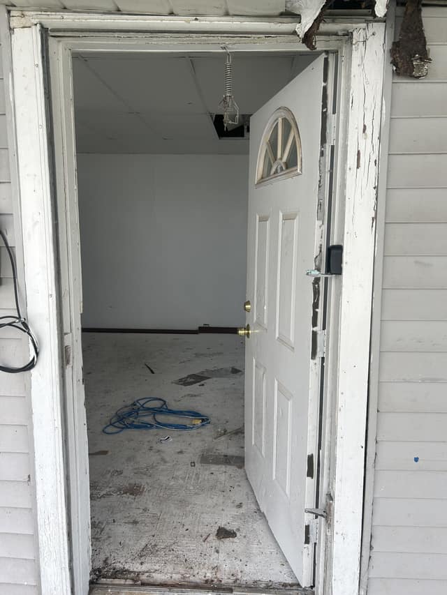 706 Cedar St photo 4