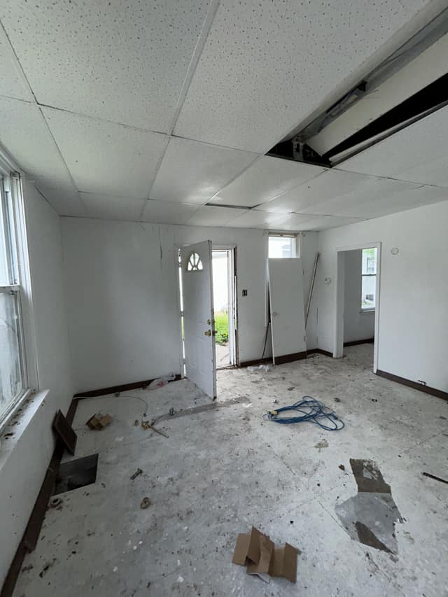 706 Cedar St photo 5
