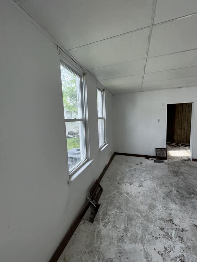706 Cedar St photo 9