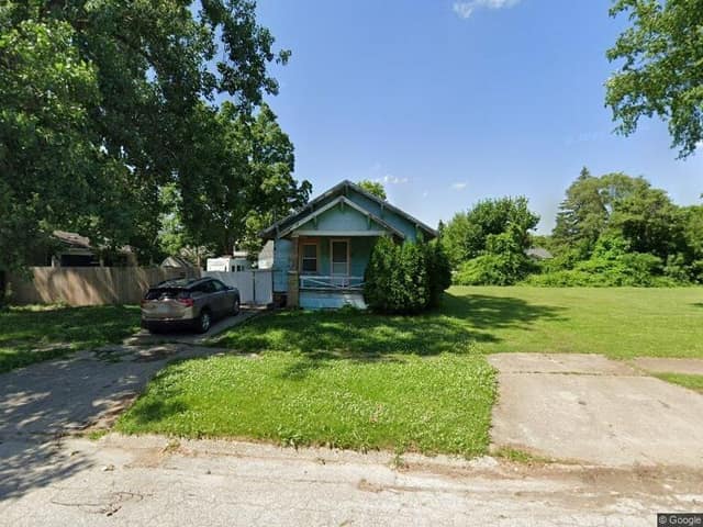 834 Remington Ave photo 1