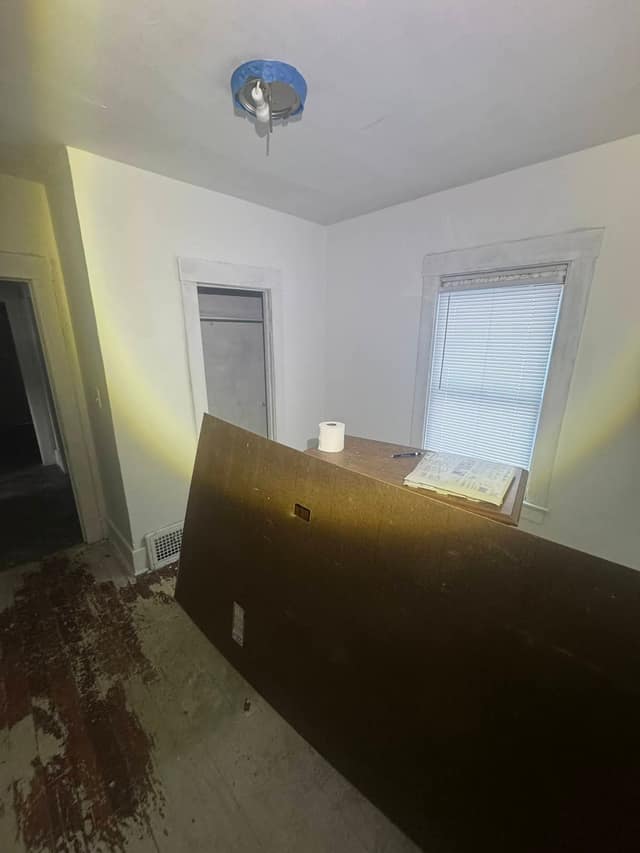 834 Remington Ave photo 6