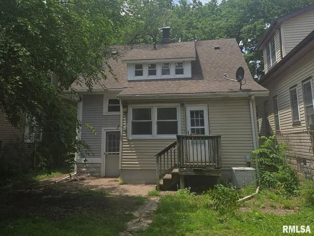 800 S Greenlawn Ave photo 1