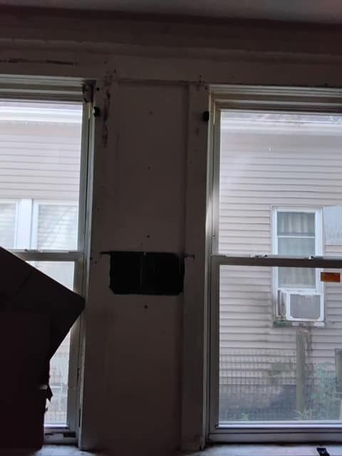 800 S Greenlawn Ave photo 9