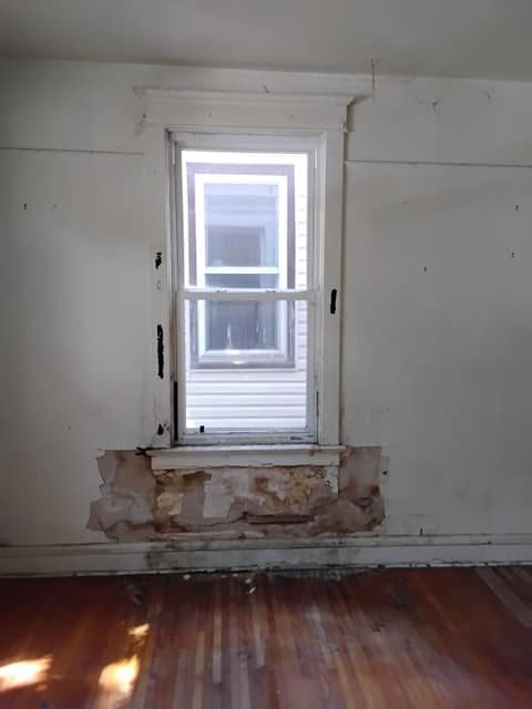 800 S Greenlawn Ave photo 10