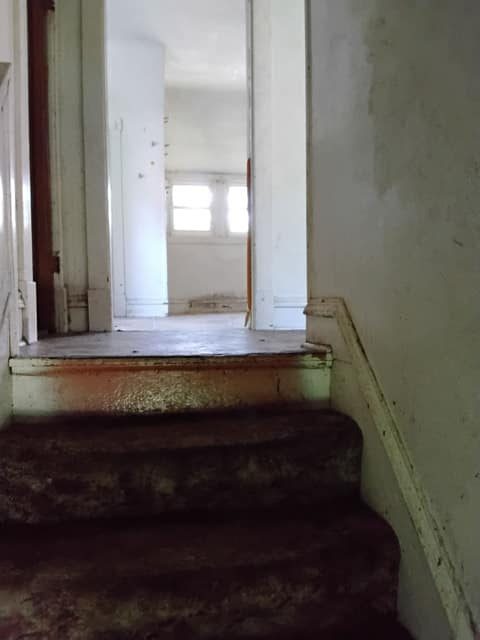 800 S Greenlawn Ave photo 14