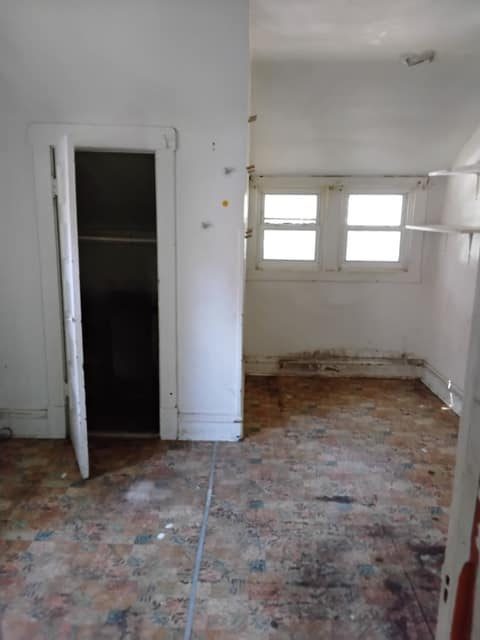 800 S Greenlawn Ave photo 15
