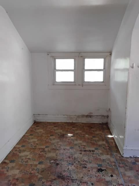 800 S Greenlawn Ave photo 19