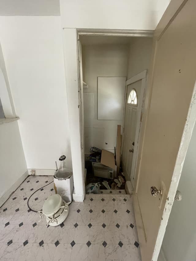 1764 E Johns Ave photo 11