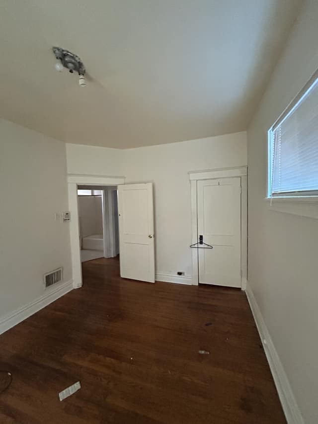 4890 Margaretta Ave photo 9