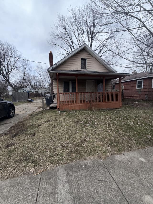 1218 Pinehurst Ave photo 1