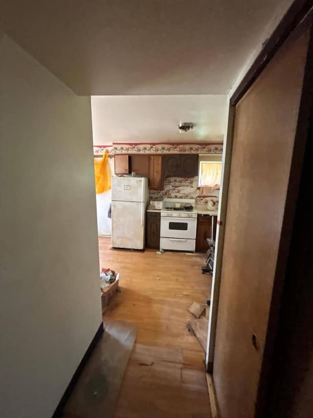 59 Jarvis Pl photo 7