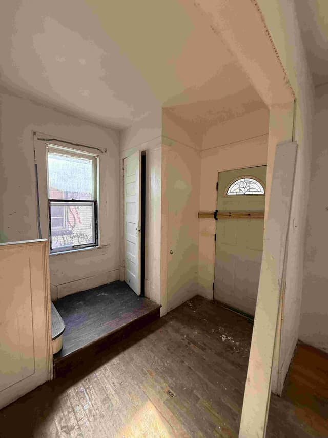1908 N Union St photo 6