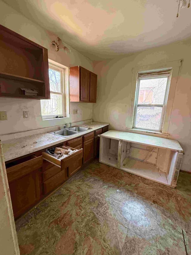 1908 N Union St photo 13