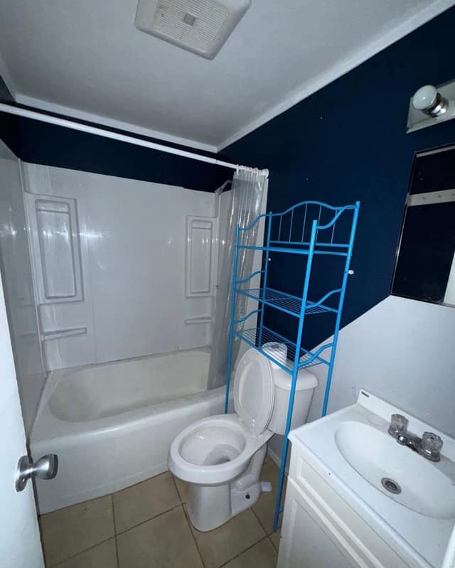 1035 Elmurst Avenue photo 7