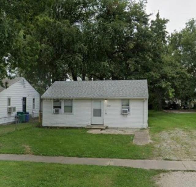 1035 Elmurst Avenue photo 1
