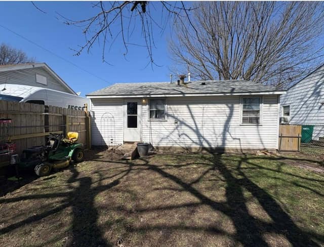 1035 Elmurst Avenue photo 10