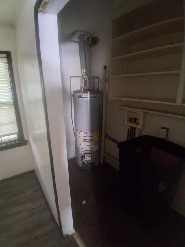 11 B Lane photo 6