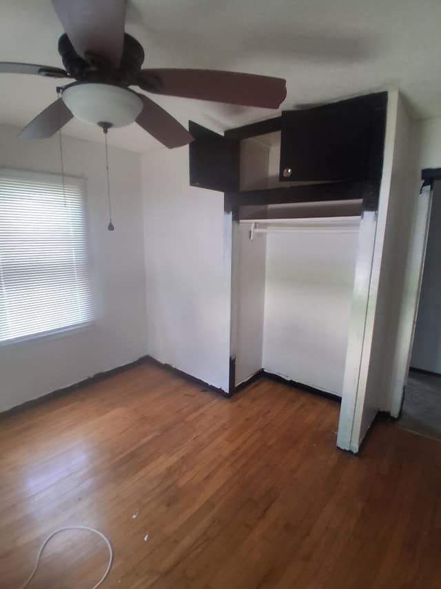 11 B Lane photo 4