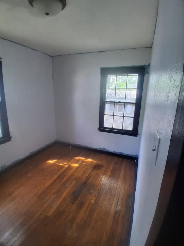 11 B Lane photo 2