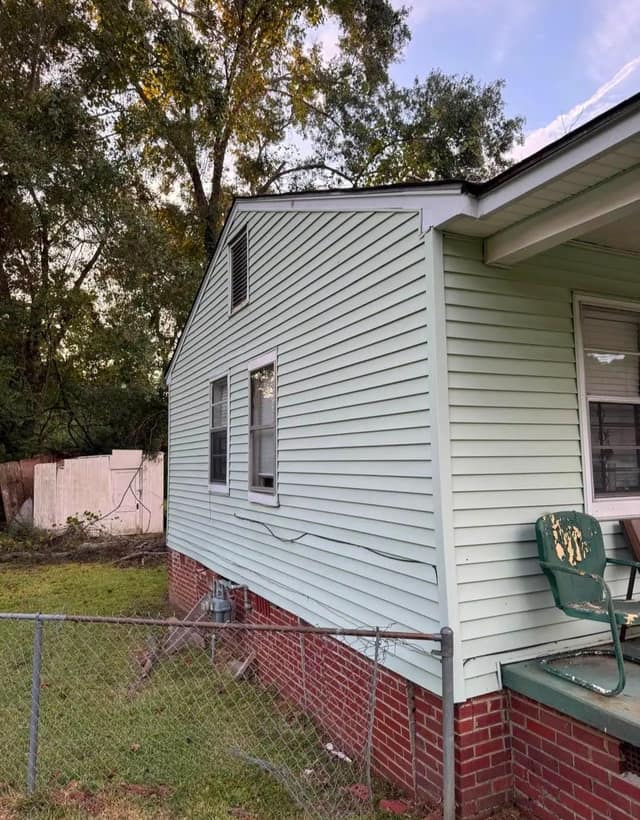 3875 Slayton Ave photo 2