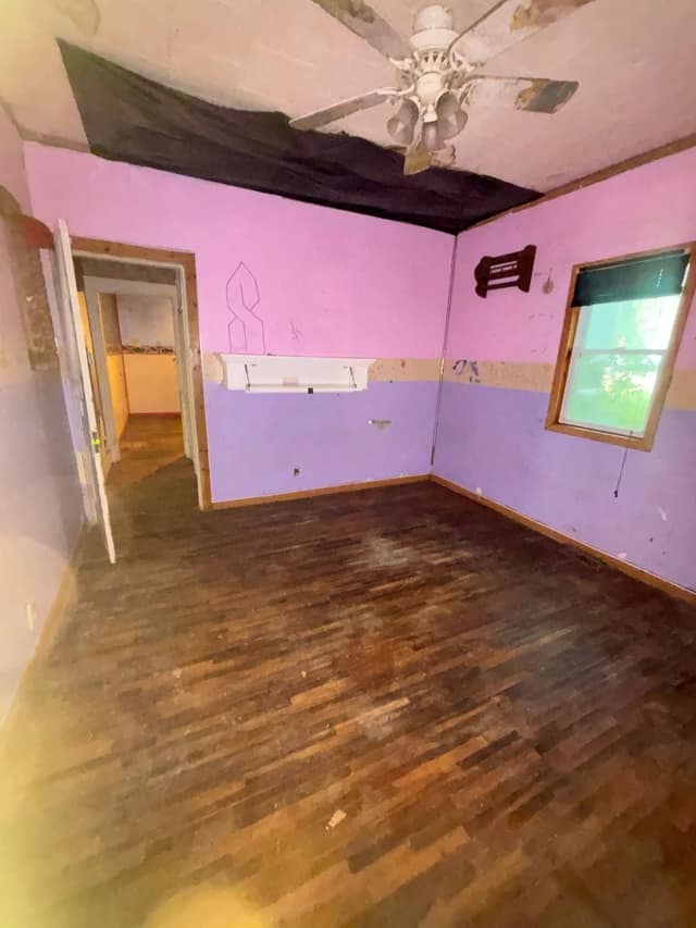 108 E Shipping St photo 33