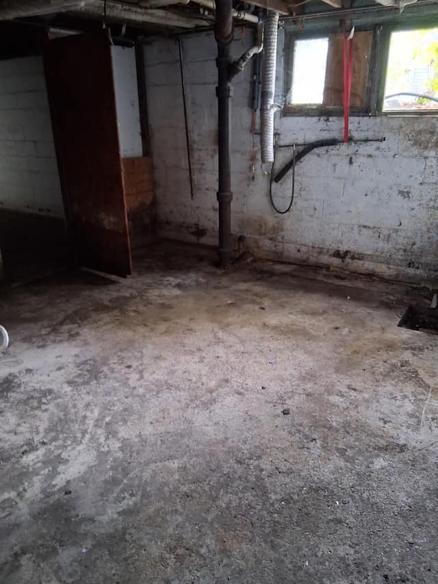 1007 N Oakley St photo 16