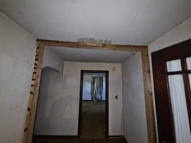 1200 Sw 6th St photo 6