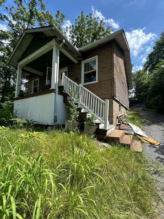 7000 Florence Pl photo 1