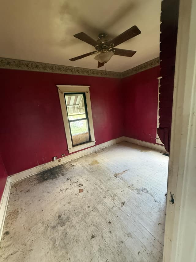 533 Higgins St Clinton IN 47842 photo 25