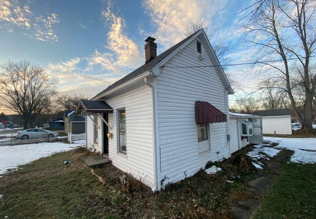 533 Higgins St Clinton IN 47842 photo 35