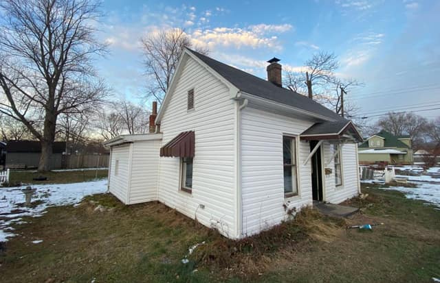 533 Higgins St Clinton IN 47842 photo 36