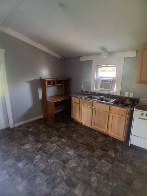428 S. Central St. Benton IL 62,812 photo 7
